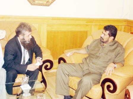 د. الجفري لدى استقباله القائم بأعمال سفارة باكستان